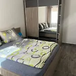 Por Apartman Vir