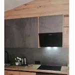 Apartman Por *