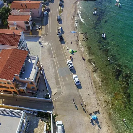 Por 아파트 비르