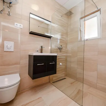 Apartment Por Vir